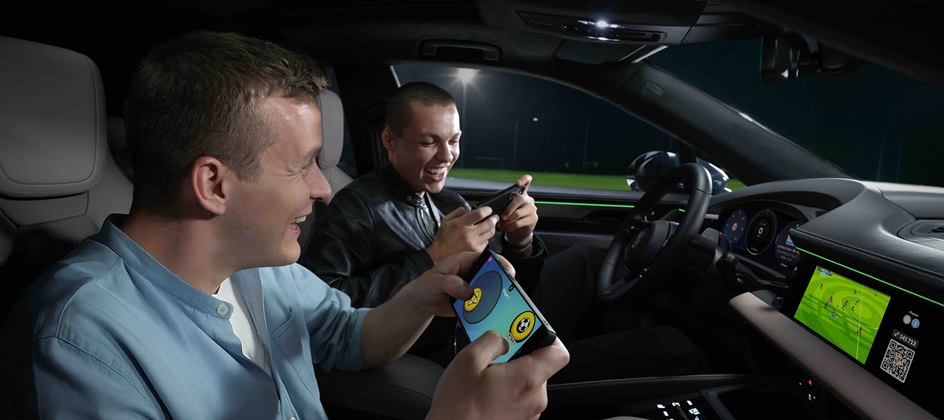 Porsche integrates in-car gaming